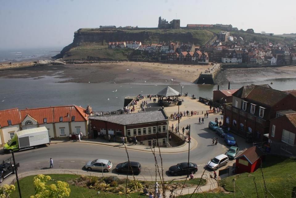 Little Pie In The Sky Whitby Exterior foto