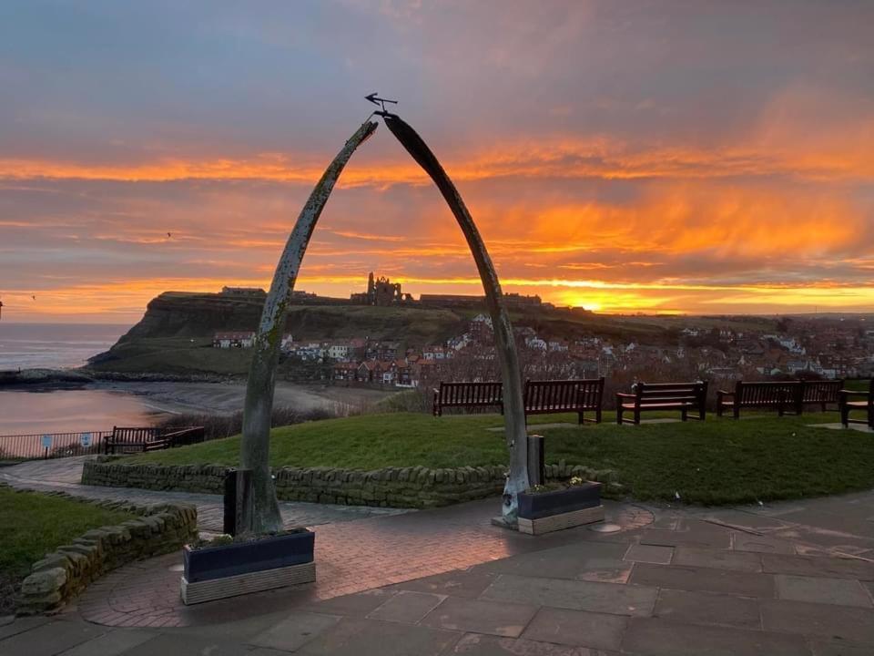 Little Pie In The Sky Whitby Exterior foto